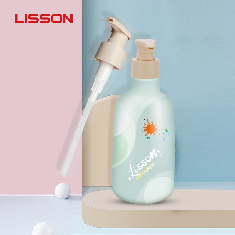 How to Choose the Right Material for Cosmetic Bottles: PET, PCR, and PE Guide